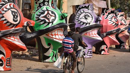 Inde, New Delhi, 28 septembre 2017. Effigies du dieu hindou King Ravana. (HINDUSTAN TIMES / HINDUSTAN TIMES)