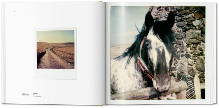 Une double page extraite de The Polaroid Diaries de Linda McCartney édité chez Taschen. (LINDA McCARTNEY / TASCHEN)