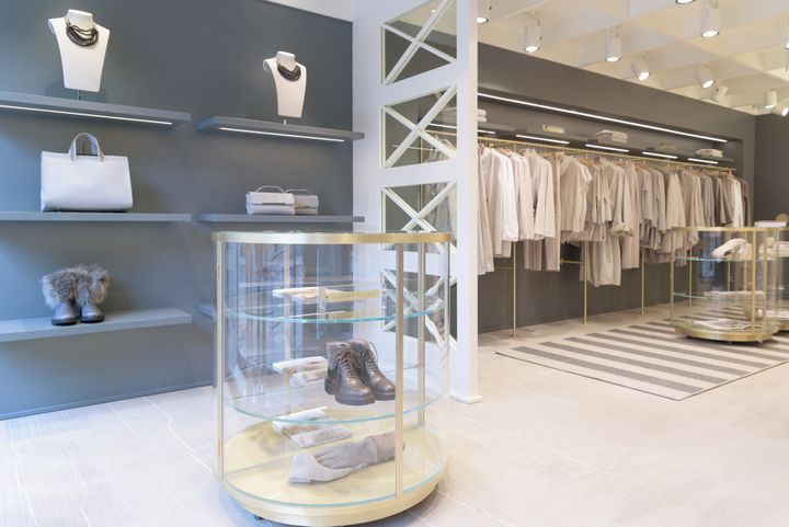 Boutique Fabiana Filippi, au 90 rue du Faubourg Saint Honoré, à Paris
 (Herminie Philippe)