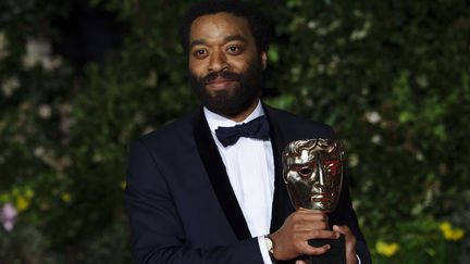 Chiwetel Ejiofor remporte le Baftas du meilleur acteur pour le film "12 Years a Slave" du Britannique Steve McQueen. Le film a obtenu les consécrations du meilleur acteur, décerné au Londonien Chiwetel Ejiofor, et du meilleur film.
 (Jonathan Short/AP/SIPA)