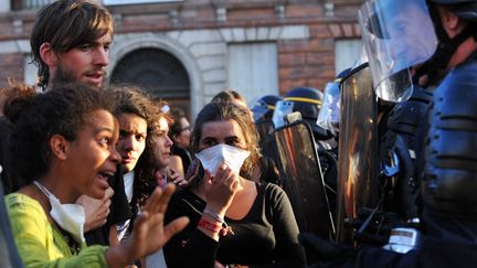 &nbsp; (A Albi, la manifestation s'est déroulée dans le calme, avant de dégénérer dans l'après-midi. © Maxppp)