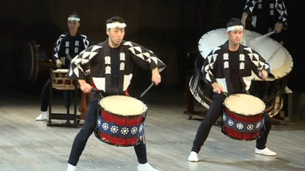 La troupe japonaise Kodo se produit à la Cartoucherie de Vincennes jusqu'au 22 juillet 2018 dans le cadre du festival "Paris l'été".
 (Culturebox - capture d&#039;écran)