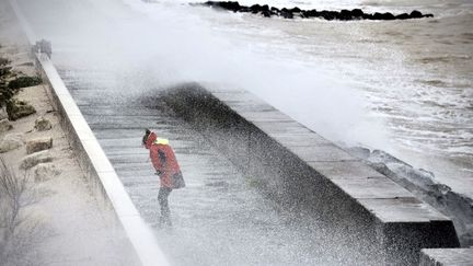 La Rochelle (Charente-Maritime) lors du passage de la tempête Ciaran, le 2 novembre 2023. (YOHAN BONNET / AFP)