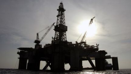 Plateforme pétrolière au large des côtes angolaises  (MARCEL MOCHET / AFP)