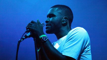 L'artiste Frank Ocean sur scène à Manchester, au Royaume-Uni, le 14 juin 2014. (FILMMAGIC / GETTY IMAGES)