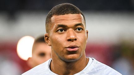 Kylian Mbappé lors d'un match de l'UEFA au Parc des Princes le 6 septembre 2022 (MATTHIEU MIRVILLE / MATTHIEU MIRVILLE)