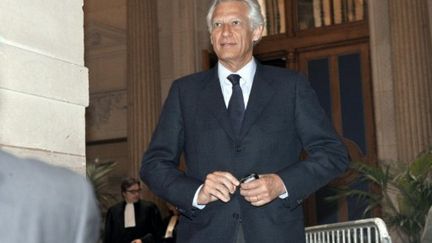 Dominique de Villepin, à la sortie du Palais de Justice de Paris, le 23 mai 2011 (AFP/MEHDI FEDOUACH)