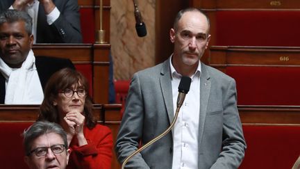 Un député insoumis signe en LSF, une première pour l'Assemblée