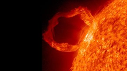 D&eacute;tail d'une &eacute;ruption solaire, le 16 avril 2012. (NASA)