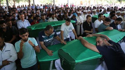 Lors des funérailles des victimes de&nbsp;l'attentat de Gaziantep (Turquie), le 21 août 2016. (ENSAR OZDEMIR / AFP)