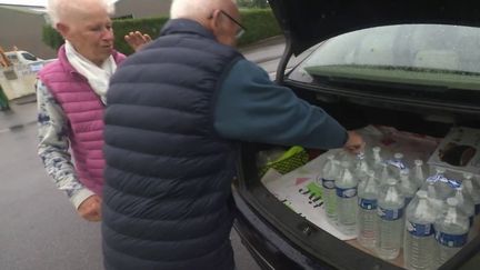 Finistère : privés d'eau potable depuis dix jours, des habitants s'organisent