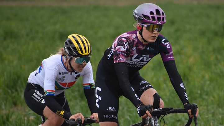 La championne sud-africaine, Frances Janse van Rensburg, coureuse du Stade Rochelais Charente-Maritime, lors de Paris-Roubaix 2023. (Hortense Leblanc)