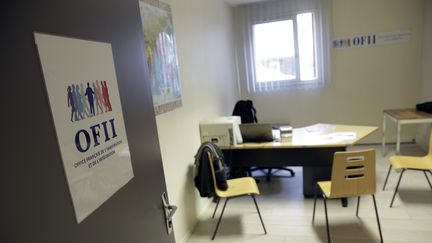 Un bureau de l'OFII (Office français de l'immigration et de l'intégration) à Lyon, le 18 janvier 2017 lors du lancement du dispositif de l'aide au retour volontaire. (MAXIME JEGAT / MAXPPP)