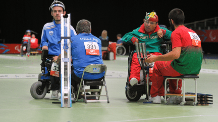 Partie de boccia entre la Grèce et le Portugal. (D.Echelard / France Paralympique)