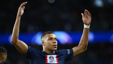 Kylian Mbappé face à la Juventus, lors du premier match de la phase de poules de la Ligue des Champions, mardi 6 septembre.&nbsp; (FRANCK FIFE / AFP)