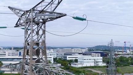 C’est une annonce que réclamait la fondation Abbé-Pierre depuis plusieurs années. EDF ne coupera plus le courant en France lorsqu’il y aura un impayé.
 (CAPTURE ECRAN / FRANCEINFO)