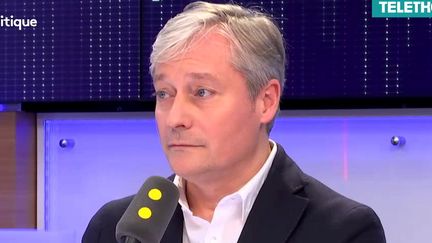 Laurent Hénart, président du Parti radical et maire de Nancy, était l'invité de Tout est politique, vendredi 8 décembre sur franceinfo. (FRANCEINFO / RADIO FRANCE)