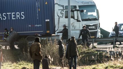 Calais : les routiers face à l'impasse humanitaire