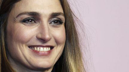 L'actrice Julie Gayet, le 28 f&eacute;vrier 2014, lors de la 39e c&eacute;r&eacute;monie des C&eacute;sar.&nbsp; ( REGIS DUVIGNAU / REUTERS)