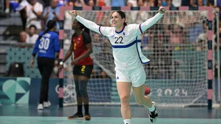 Tamara Horacek lors de France-Angola au tournoi olympique de handball à Paris, le 1er août 2024. (DAMIEN MEYER / AFP)