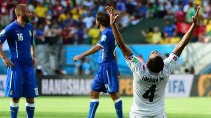 Michael Umaña peut exulter: vainqueur de l'Italie de Pirlo et de Rossi (1-0), le Costa Rica est la sensation de ce premier tour. (RONALDO SCHEMIDT / AFP)