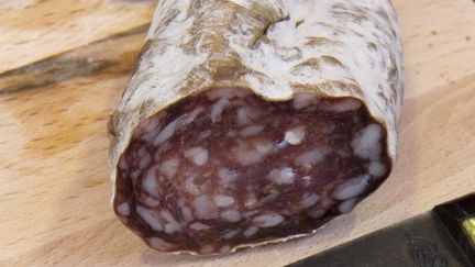 Le saucisson acheté en France contient-il du porc français ?