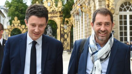 Benjamin Griveaux et&nbsp;Christophe Castaner, le 1er juillet 2017, à Nancy (Meurthe-et-Moselle). (FRANCOIS LO PRESTI / AFP)