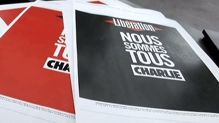 "Nous sommes tous Charlie" : la Une de Libération, comme un avis de deuil mais aussi message de soutien à Charlie Hebdo
 (France 3 Culturebox)