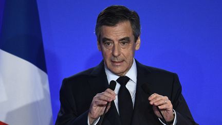 François Fillon : une journée décisive pour relancer sa campagne