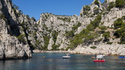 Calanques : alerte à la surfréquentation