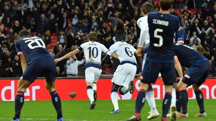 Harry Kane a signé un doublé pour Tottenham (BEN STANSALL / AFP)