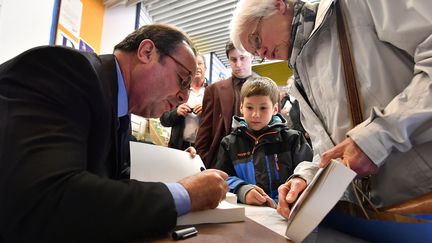 L'ancien président François Hollande, le 14 avril 2018 à Tulle (Corrèze). (GEORGES GOBET / AFP)