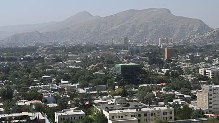 Vue générale de Kaboul, en Afghanistan, le 15 août 2021. (WAKIL KOHSAR / AFP)