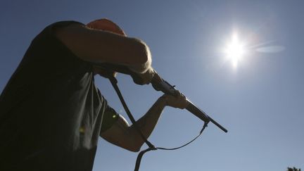 Un chasseur, en Corse, le 21 août 2021. (PASCAL POCHARD-CASABIANCA / AFP)