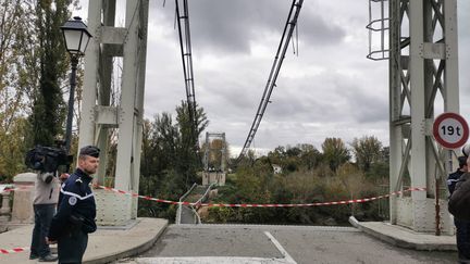 Le pont de Mirepoix-sur-Tarn.&nbsp; (THÉO CAUBEL / FRANCE-BLEU OCCITANIE)