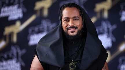 Le chanteur Slimane à la cérémonie des NRJ Music Awards à Cannes (Alpes-Maritimes), le 1er novembre 2024. (VALERY HACHE / AFP)