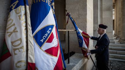 Un vétéran lors d'une cérémonie aux Invalides, le 25 septembre 2018. (PHILIPPE LOPEZ / AFP)