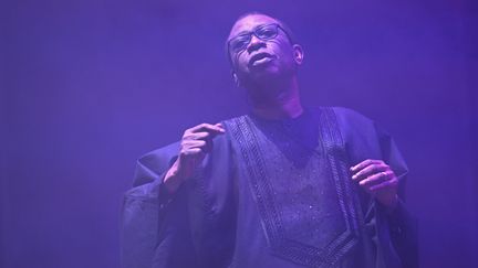 Le chanteur Youssou N'Dour lors d'un concert à Madrid en Espagne en 2022 (PIERRE-PHILIPPE MARCOU / AFP)