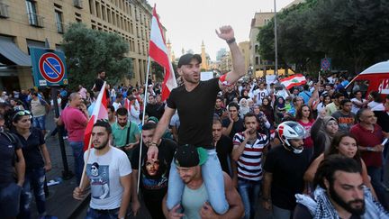 &nbsp; (Plusieurs milliers de personnes ont manifesté samedi à Beyrouth. © Maxppp)