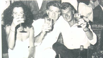 Soirées, mariages, vacances, l'exposition Johnny Halliday à Saint-Tropez retrace une grande partie de la vie du rockeur. (Musée de la gendarmerie et du cinéma de Saint-Tropez)