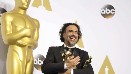 &nbsp; (Alejandro Gonzalez Inarritu avec ses 3 Oscars obtenus pour son film "Birdman" © Maxppp)