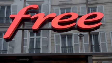 Le logo de l'opérateur Free, à Paris, le 4 septembre 2018. (ERIC PIERMONT / AFP)