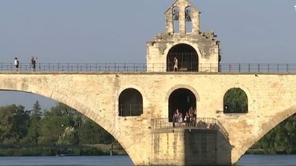 L'histoire du pont d'Avignon