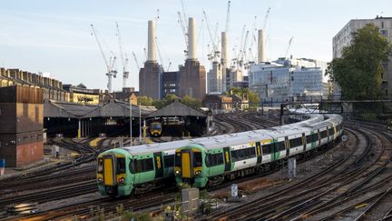 Un train à Londres, au Royaume-Uni, le 5 octobre 2018. (ED RHODES / ROBERT HARDING PREMIUM / AFP)