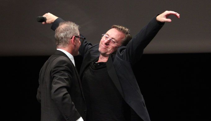 Tim Roth termine son intervention devant Thierry Frémaux
 (Jean-François Lixon)