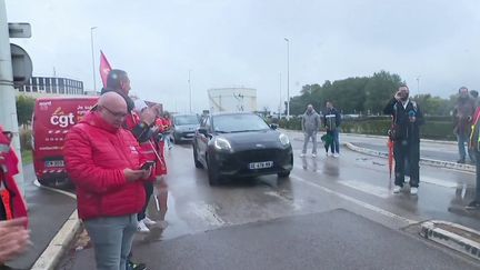 Pénurie de carburant : la grève est reconduite dans les raffineries du groupe Total (France 3)