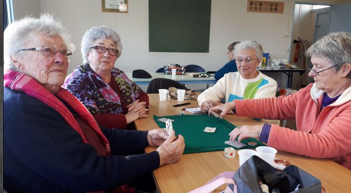 Un "goûter des anciens" à Paimpol (Côtes d'Armor), le 17 janvier 2019. (BENJAMIN ILLY / RADIO FRANCE)