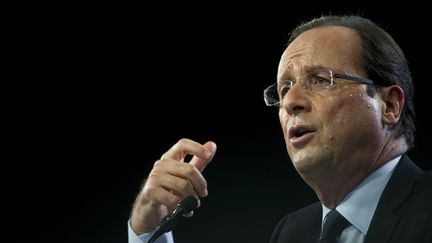 Le candidat socialiste Fran&ccedil;ois Hollande &agrave; son meeting du Bourget, le 22 janvier 2012. (FRED DUFOUR / POOL / AFP)