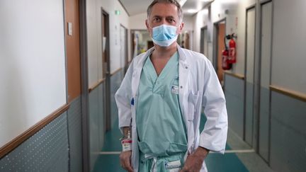 Philippe Juvin, chef des urgences à l'Hôpital européen Georges Pompidou (Paris) (photo d'illustration).&nbsp; (THOMAS SAMSON / AFP)