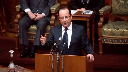 Fran&ccedil;ois Hollande, &agrave; la tribune du Parlement japonais, le 7 juin 2013 &agrave; Tokyo (Japon). (BERTRAND LANGLOIS / AFP)